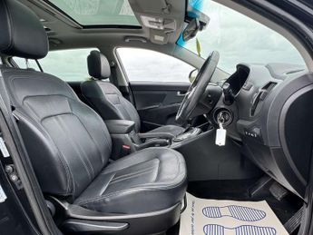 KIA SPORTAGE 2.0 Sportage KX-3 Sat Nav CRDi Auto 4WD 5dr