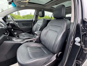 KIA SPORTAGE 2.0 Sportage KX-3 Sat Nav CRDi Auto 4WD 5dr