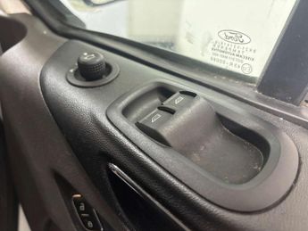 Ford Transit Custom 300 Limited EcoBlue 2.0 Auto