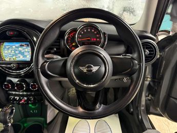 MINI HATCH 1.5 Cooper D Auto 5dr