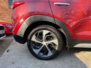 Hyundai TUCSON 1.7 Tucson Premium SE Blue Drive 2WD CRDi Semi-Auto 5dr