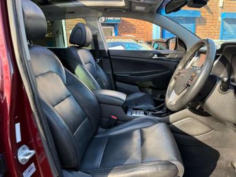 Hyundai TUCSON 1.7 Tucson Premium SE Blue Drive 2WD CRDi Semi-Auto 5dr