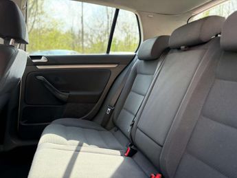 Volkswagen Golf 1.9 TDI Match Hatchback 5dr Diesel DSG (153 g/km, 103 bhp)