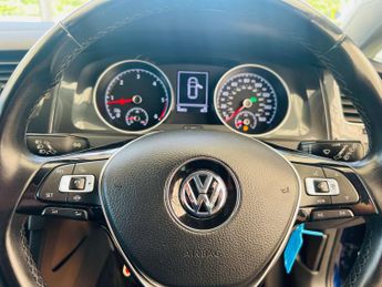 VOLKSWAGEN GOLF 1.6 Golf Match TDI Semi-Auto 5dr