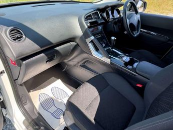 PEUGEOT 3008 1.6 3008 Active e-HDi Semi-Auto 5dr