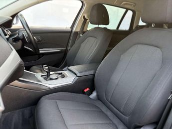 BMW 3 Series 3.0 330d xDrive Sport MHEV Auto 4WD 5dr