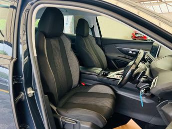 PEUGEOT 3008 1.5 3008 Active Blue HDi S/S Auto 5dr