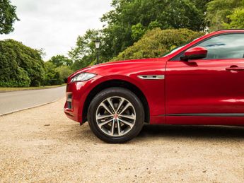 JAGUAR F-PACE 2.0 F-PACE R-Sport AWD D Auto 4WD 5dr