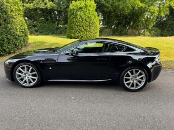 ASTON MARTIN VANTAGE 4.7 Vantage V8 Auto 3dr