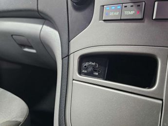 HYUNDAI I800 2.5 i800 Style CRDi Auto 5dr