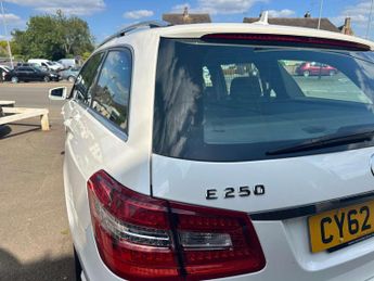 MERCEDES-BENZ E-CLASS 2.1 E250 Sport CDi BlueEfficiency Auto 5dr
