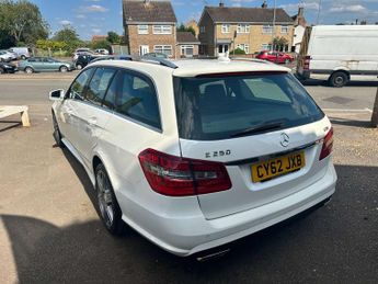MERCEDES-BENZ E-CLASS 2.1 E250 Sport CDi BlueEfficiency Auto 5dr