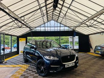 Jaguar F-Pace 2.0 F-PACE R-Sport AWD D Auto 4WD 5dr