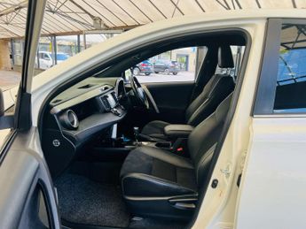 TOYOTA RAV4 2.5 RAV4 Icon TSS HEV CVT 4WD 5dr
