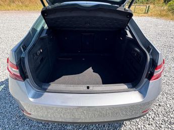 SKODA SUPERB 2.0 Superb SE L Executive TDI Semi-Auto 5dr
