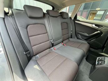 AUDI A4 Allroad 2.0 TDI Estate 5dr Diesel S Tronic quattro Euro 5 (s/s) (177 ps)
