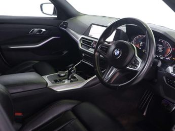 BMW 3 SERIES 2.0 320I xDrive M Sport Auto 4WD 4dr