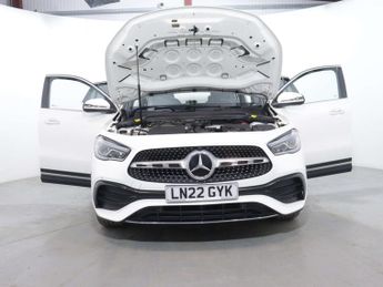 MERCEDES-BENZ GLA 1.3 GLA 180 AMG Line Premium Auto 5dr