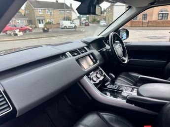 LAND ROVER RANGE ROVER SPORT 3.0 Range Rover Sport HSE Dynamic SDV6 Auto 4WD 5dr