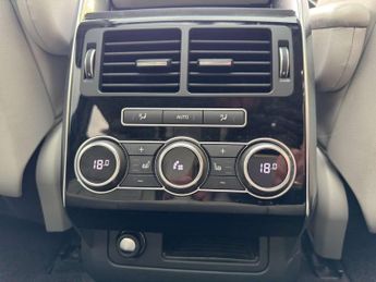 Land Rover Range Rover Sport 3.0 SD V6 Autobiography Dynamic SUV 5dr Diesel Auto 4WD Euro 6 (