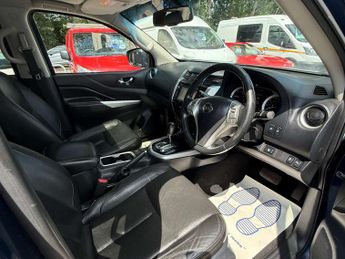 NISSAN NAVARA 2.3 Navara Tekna dCi Auto 4WD 5dr