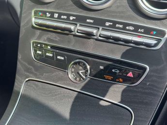Mercedes-Benz C-CLASS 2.0 C200 AMG Line Premium+ Auto 4dr
