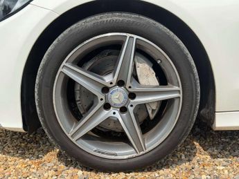 Mercedes-Benz C-CLASS 2.0 C200 AMG Line Premium+ Auto 4dr
