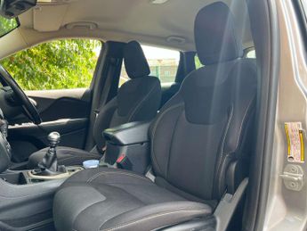 JEEP CHEROKEE 2.0 Cherokee Longitude MultiJet 5dr