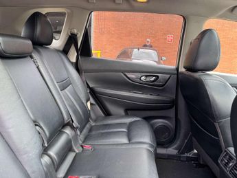 NISSAN X-TRAIL 1.6 X-Trail Tekna SE dCi CVT 5dr - NATIONAL DELIVERY*