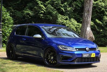 Volkswagen Golf 2.0 Golf R TSi Semi-Auto 4WD 3dr