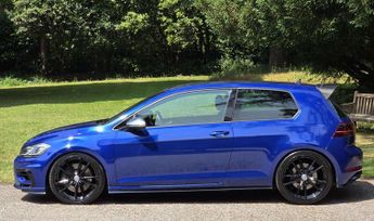 VOLKSWAGEN GOLF 2.0 Golf R TSi Semi-Auto 4WD 3dr