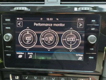 VOLKSWAGEN GOLF 2.0 Golf R TSi Semi-Auto 4WD 3dr