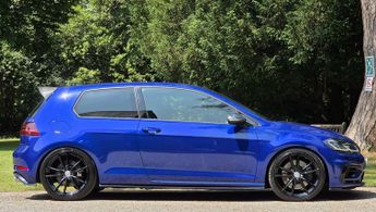 VOLKSWAGEN GOLF 2.0 Golf R TSi Semi-Auto 4WD 3dr