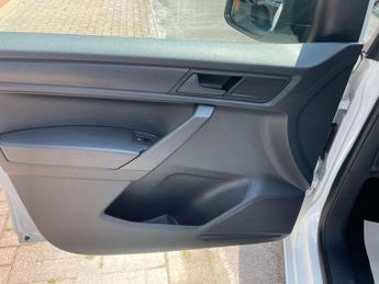 VOLKSWAGEN CADDY 2.0 TDI C20 Startline Panel Van 5dr Diesel DSG SWB Euro 6 (s/s) 