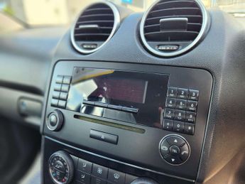 MERCEDES M-CLASS 3.0 ML 280 CDi Sport Auto 4WD 5dr