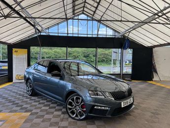 Skoda Octavia 2.0 Octavia vRS TSi Semi-Auto 5dr