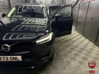 Volvo XC90 2.0 B5 MHEV Plus Auto 4WD Euro 6 (s/s) 5dr