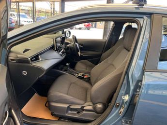 TOYOTA COROLLA 2.0 Corolla Icon Tech HEV CVT 5dr