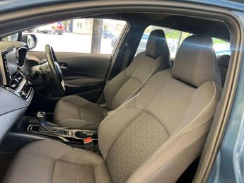 TOYOTA COROLLA 2.0 Corolla Icon Tech HEV CVT 5dr