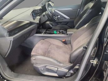 VAUXHALL ASTRA 1.2 Astra Ultimate Turbo Auto 5dr