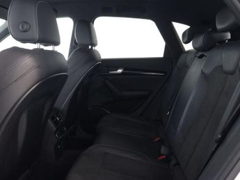AUDI Q5 2.0 Q5 Black Edition 45 TFSI Quattro Semi-Auto 4WD 5dr