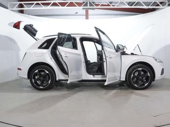 AUDI Q5 2.0 Q5 Black Edition 45 TFSI Quattro Semi-Auto 4WD 5dr