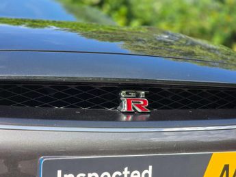 NISSAN GT-R 3.8 GT-R V6 Semi-Auto 4WD 2dr