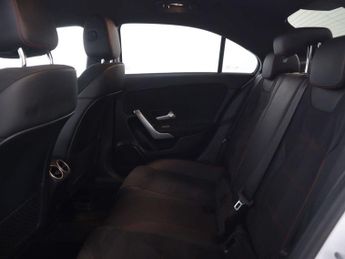 MERCEDES-BENZ A-CLASS 1.3 A 180 AMG Line Exeutive Auto 4dr
