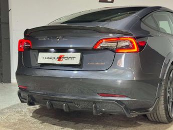 Tesla Model 3 (Dual Motor) Performance Saloon 4dr Electric Auto 4WDE (Performa
