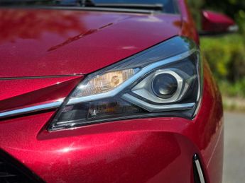 TOYOTA YARIS 1.5 Yaris Icon Tech VVT-i HEV CVT 5dr