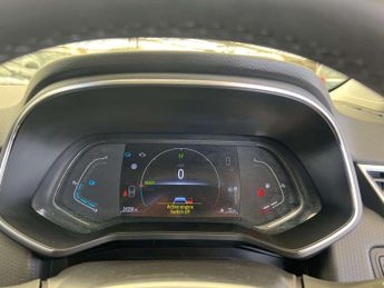 RENAULT CLIO 1.6 Clio Iconic E-Tech Auto 5dr