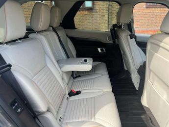 LAND ROVER DISCOVERY 3.0 Discovery HSE TD6 Auto 4WD 5dr