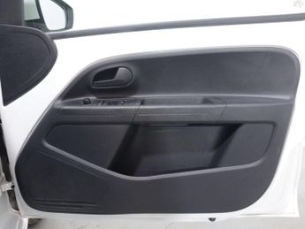 VOLKSWAGEN UP! e-up! 5dr