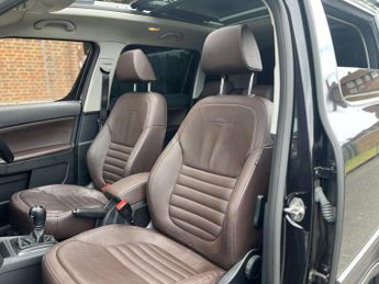 SKODA YETI 2.0 Yeti Outdoor Laurin & Klement TDI SCR 4x4 Semi-Auto 4WD 5dr
